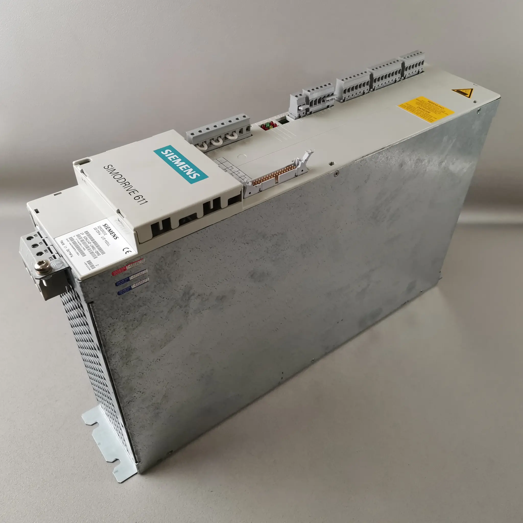 Produktfoto 1 von Siemens 6SN1145-1AA01-0AA0 / 6SN1 145-1AA01-0AA0