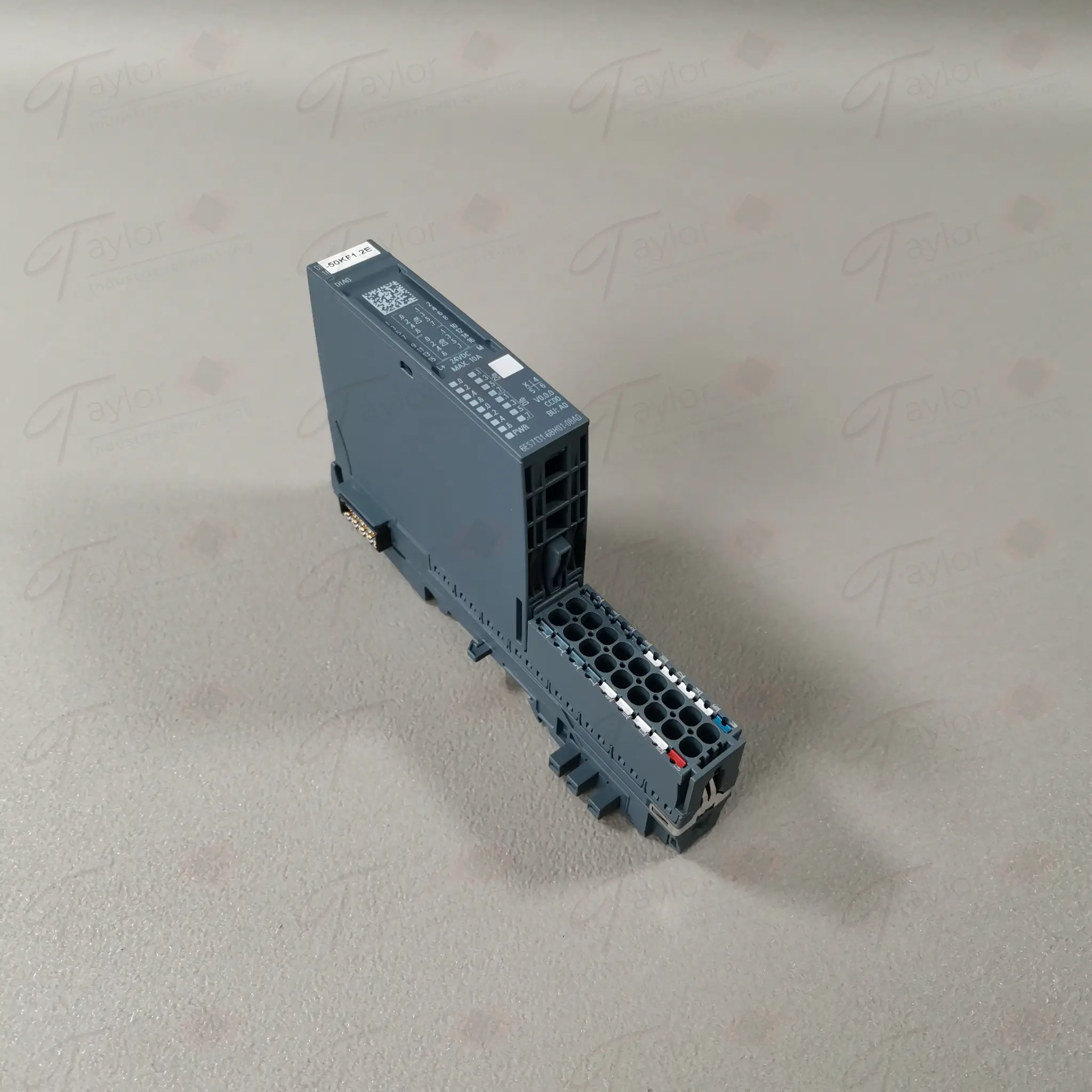 Produktfoto 1 von Siemens 6ES7 131-6BH01-0BA0 / 6ES7131-6BH01-0BA0 + 6ES7 193-6BP00-0BA0
