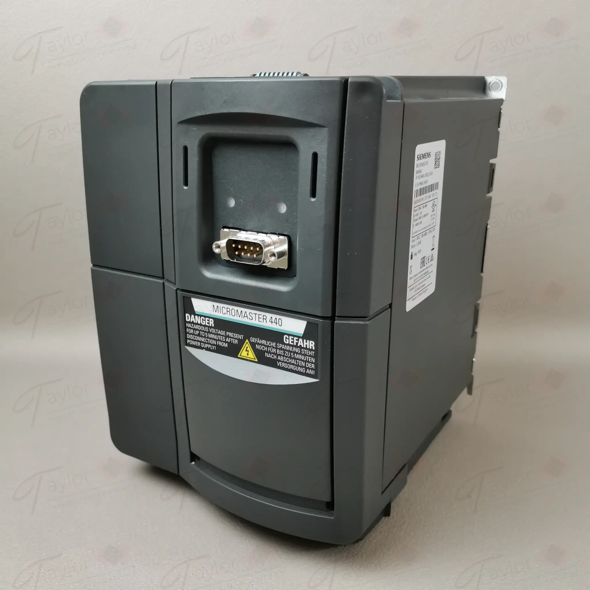 Produktfoto 1 von Siemens 6SE6440-2AD22-2BA1 / 6SE6 440-2AD22-2BA1