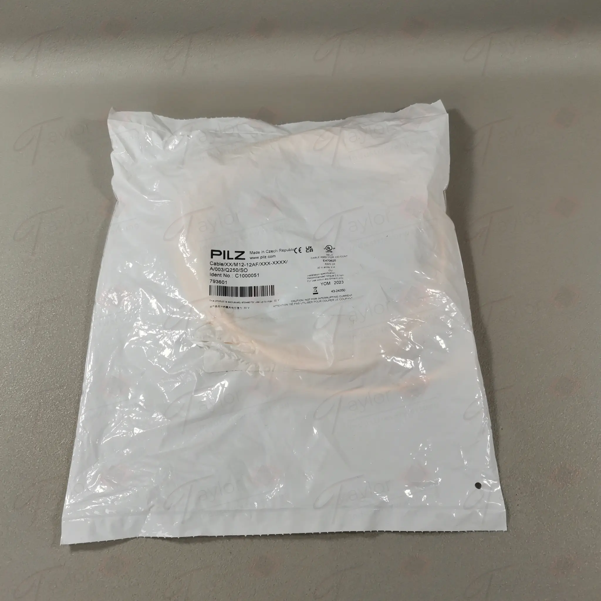 Produktfoto 1 von Pilz C1000051 Cable/XX/M12-12AF/XXX-XXXX/A/003/Q250/SO NEU OVP