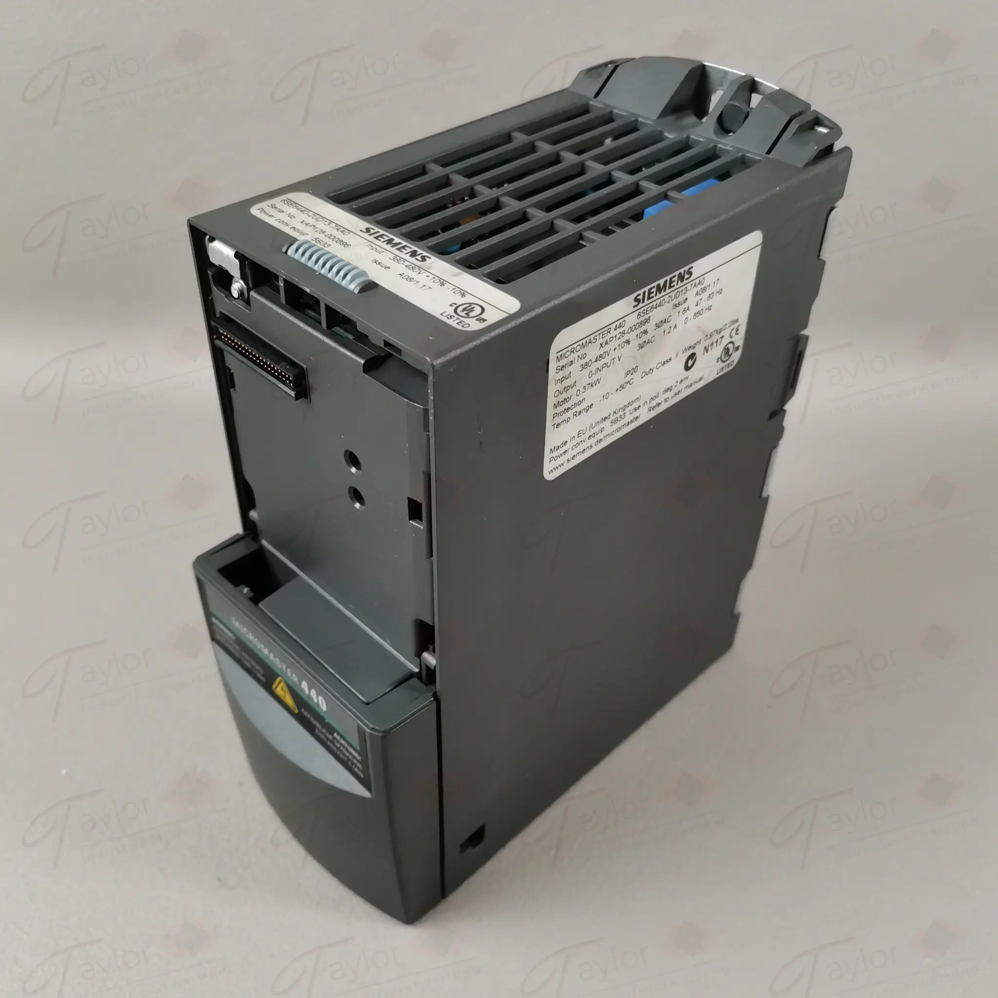 Produktfoto 1 von Siemens 6SE6440-2UD13-7AA0 / 6SE6 440-2UD13-7AA0
