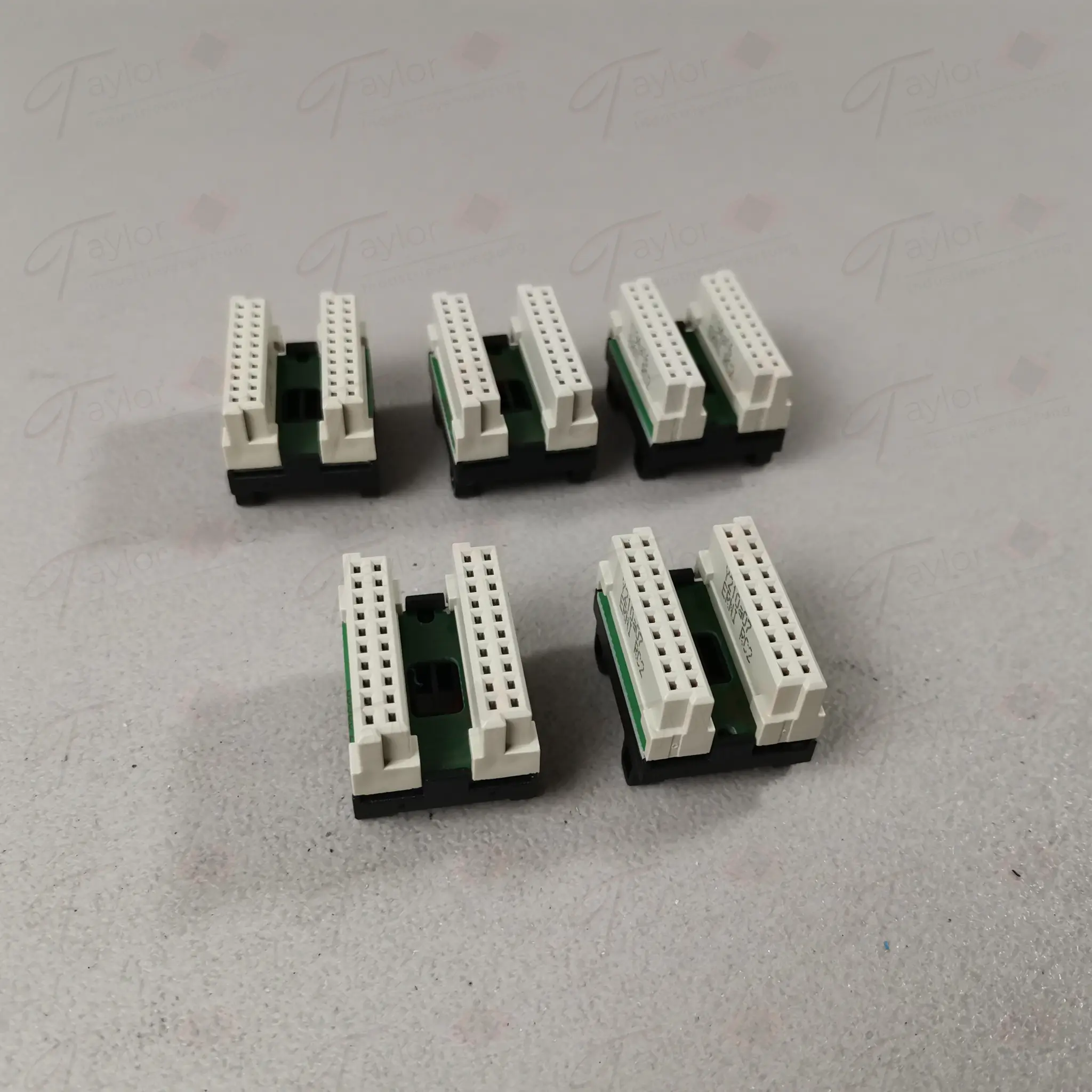 Produktfoto 1 von Pilz Modul-Verbindungsstecker 95425 5 Stück