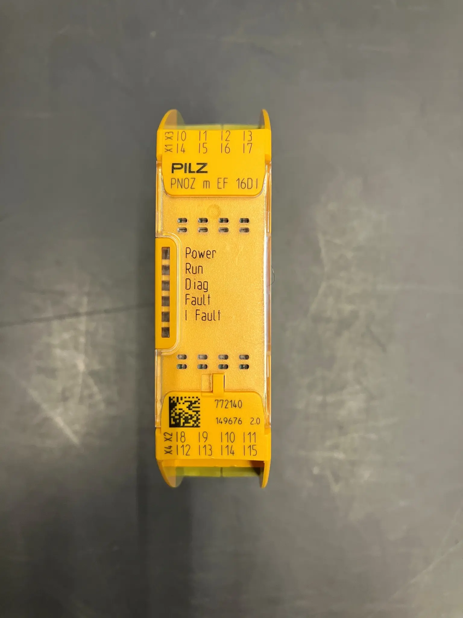 Produktfoto 1 von PNOZ m EF 16 - Konfigurierbare sichere Kleinsteuerungen PNOZmulti 2