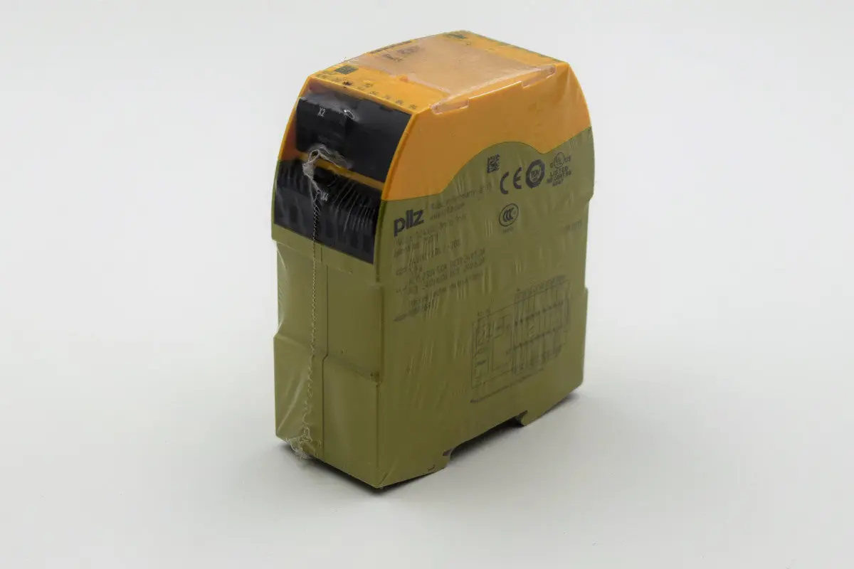 Produktfoto 1 von PILZ PNOZs1124VDC8no1nc auf Lager