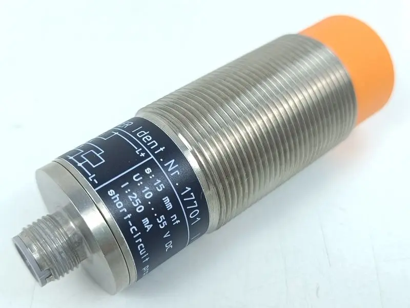 Produktfoto 1 von IFM BEUMER ident. Nr. 17701 II5666 induktiver Sensor Efector UNUSED