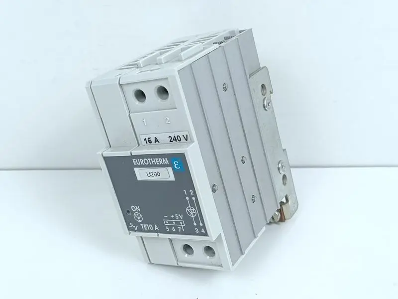 Produktfoto 1 von Eurotherm TE10A 16A/240V/0V10/PA/GER 240V 47-63Hz 16A TOP ZUSTAND
