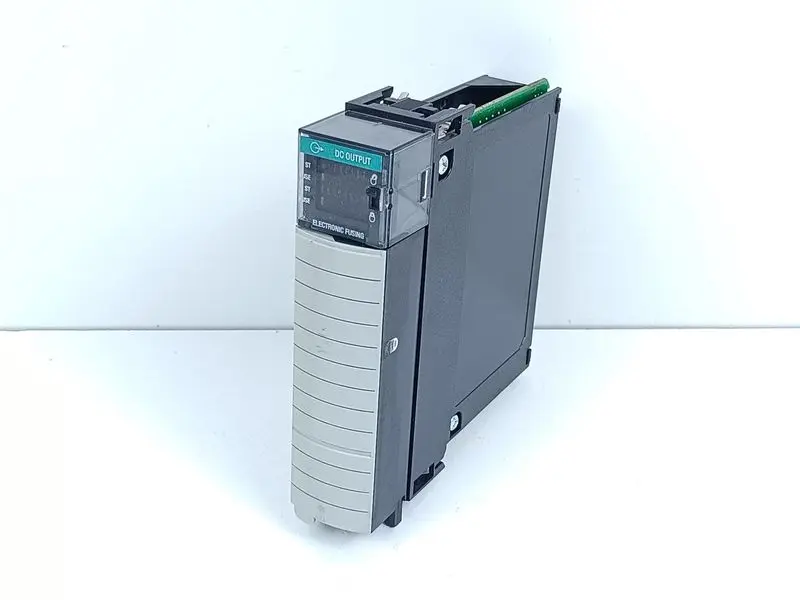 Produktfoto 1 von Allen Bradley 1756-OV16E ControlLogix 16 Point D/O Module SER.A TESTED & TOP ZUSTAND