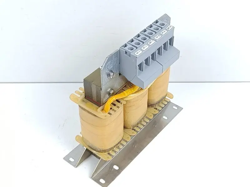 Produktfoto 1 von KEB Line Reactor Drossel 15.Z1.F04-1010 15Z1F04-1010 15.Z1.F04-1010 UNUSED & OVP