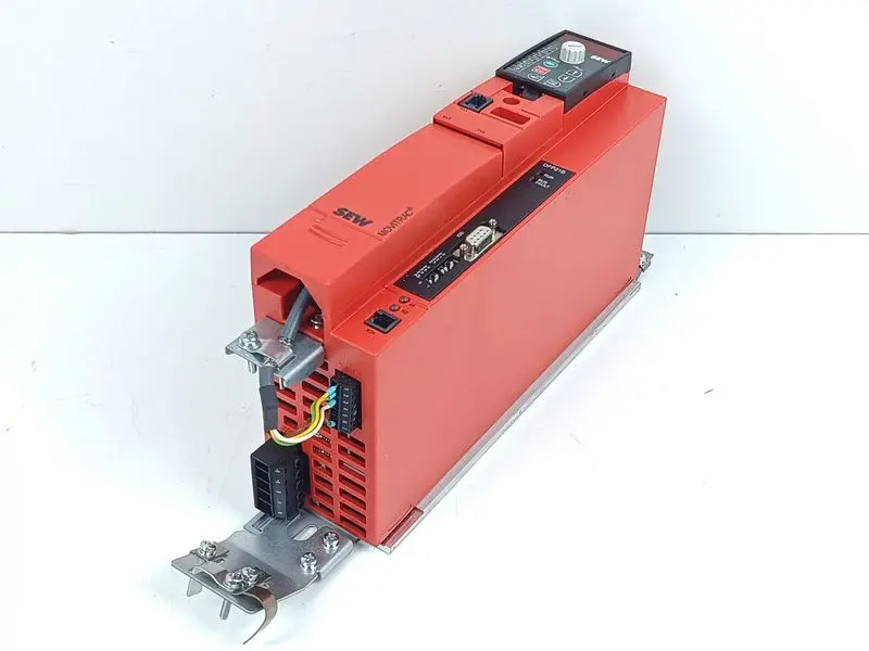 Produktfoto 1 von SEW MC07B0040-5A3-4-00 /FSC11B/DFP21B + Keypad 400V 4kw TESTED & TOP ZUSTAND