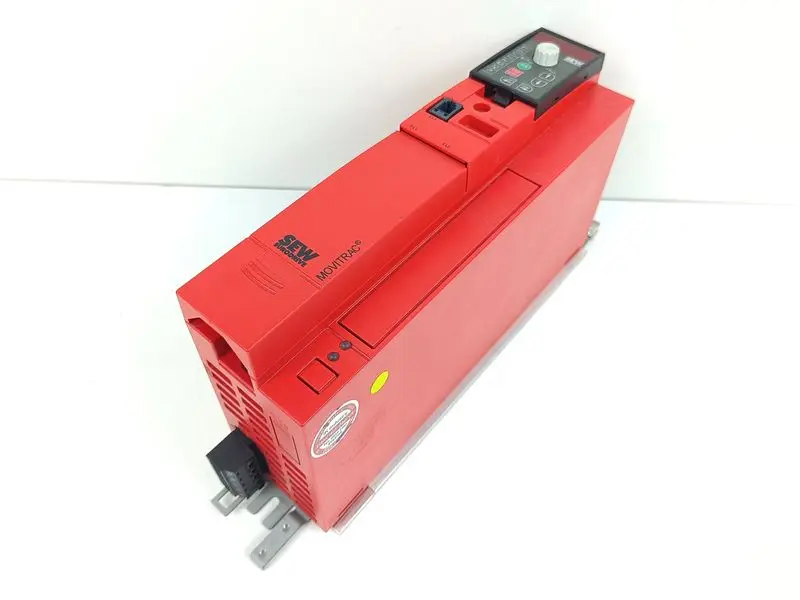 Produktfoto 1 von SEW Movitrac B MC07B0040-5A3-4-00 4kw 400V + Keypad TESTED & TOP ZUSTAND