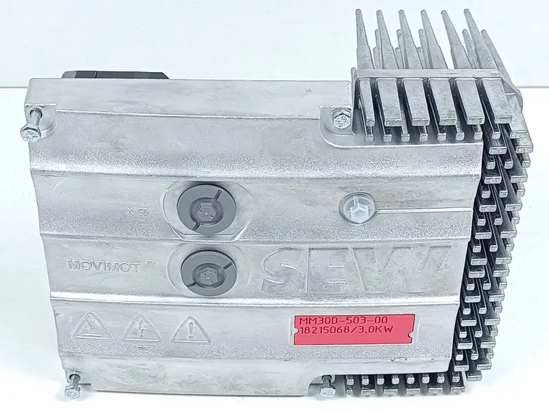 Produktfoto 1 von SEW Movimot MM30D-503-00 400V 3kw UNBENUTZT