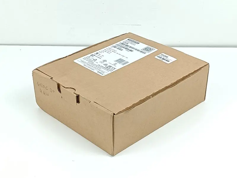 Produktfoto 1 von Siemens Sinamics G120C USS/MB 6SL3210-1KE15-8AB2 400V 2,2kw UNUSED & OVP