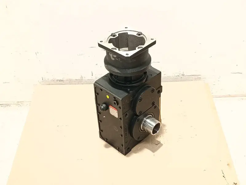 Produktfoto 1 von Vogel MKSH 8  id.Nr. 291392 i=24,00 Kegelstirnradgetriebe