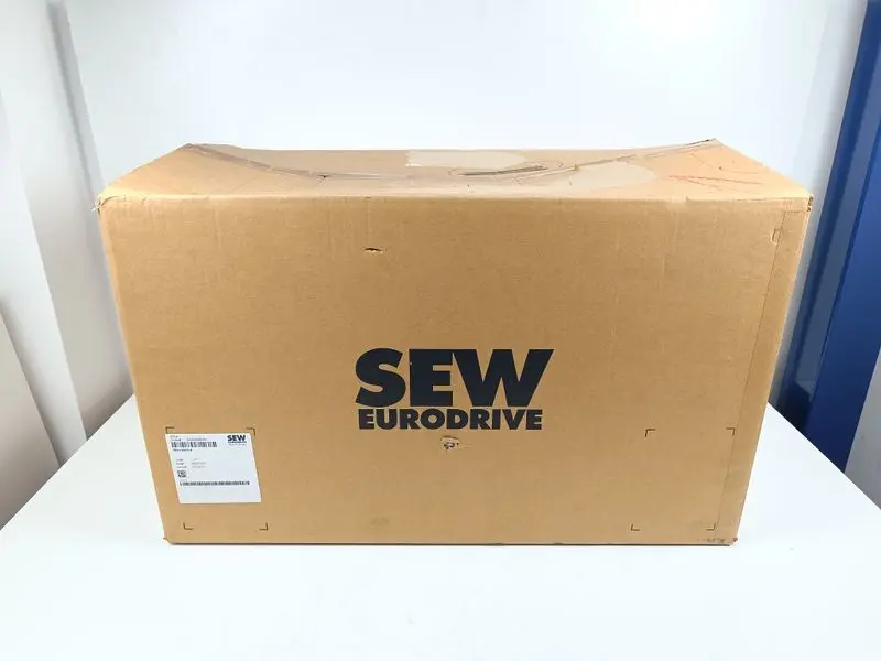 Produktfoto 1 von SEW Movidrive MC07B0450-503-4-00 MDX60A0450-503-4-00 + DFS21B UNUSED OVP SEALED