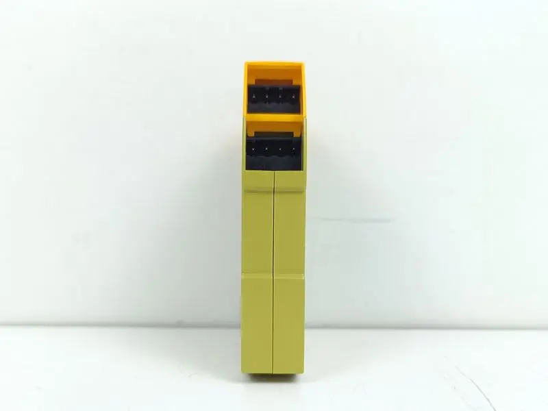 Produktfoto 1 von Pilz PNOZ PDP20 F 4 mag 773310 TOP ZUSTAND & TESTED