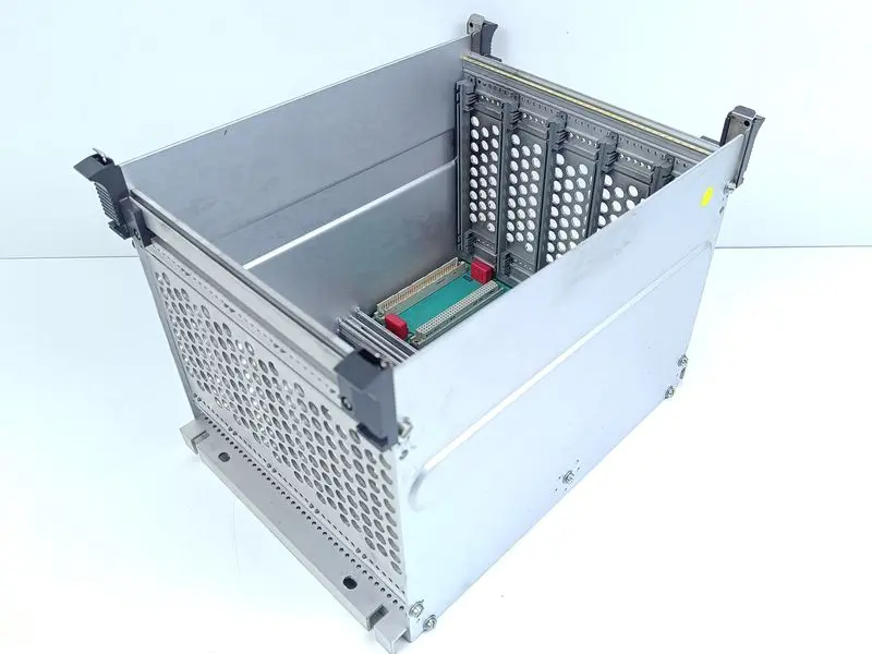Produktfoto 1 von AEG DTA 102 7328-042.233853 central Rack w Bitbus IO Rev 10 TOP ZUSTAND