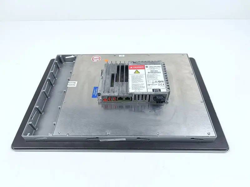 Produktfoto 1 von Allen Bradley PanelView Plus 7 2711P-B15C22D9PK Ser. A TESTED & GEBRAUCHT