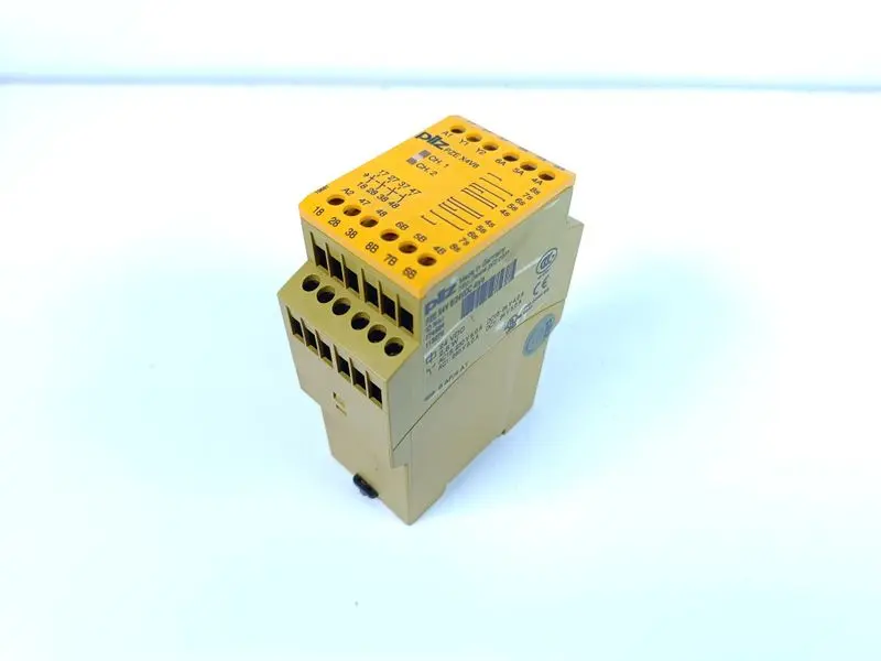 Produktfoto 1 von PILZ PZE X4V 8/24VDC 4n/o ID No.: 774584 TESTED & TOP ZUSTAND