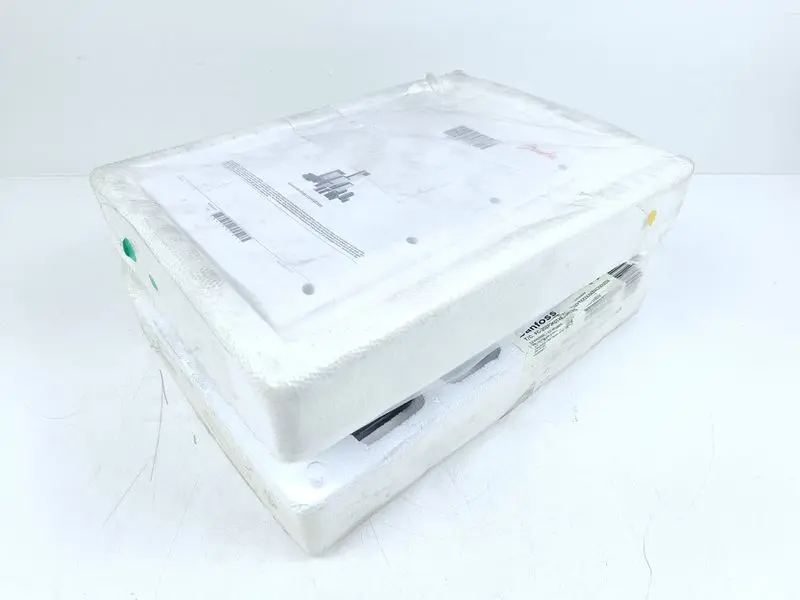 Produktfoto 1 von Danfoss VLT 131B8914 FC-202P3K0T4E20H1XGXXXXSXXXXAXBXCXXXXDX UNUSED & OVP
