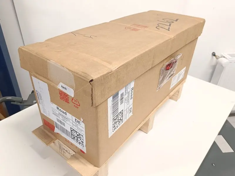 Produktfoto 1 von Danfoss VLT FC-302 131F0434 FC-302P30KT5E20H1XG 30kW(HO) 37kW(NO) UNUSED & OVP