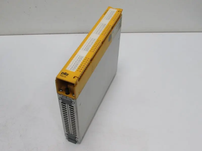 Produktfoto 1 von PILZ PSS1 DI Ver. 1.0 302100 + PSS DO Ver. 1.0 24VDC 1,5A Top Zustand