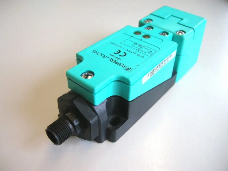 Produktfoto 1 von Pepperl+Fuchs NJ15+U1+V1 A2 Induktiver Sensor  Skintop