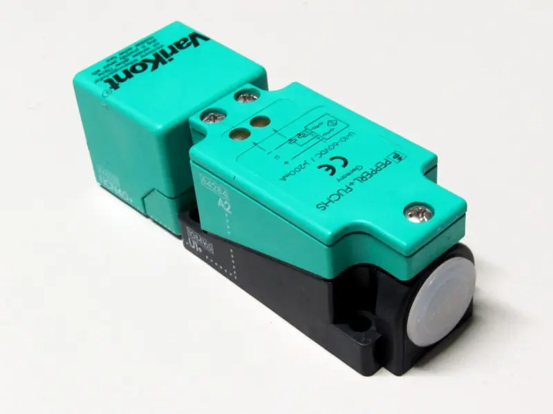 Produktfoto 1 von Pepperl+Fuchs NCN40+U1+A2 Induktiver Sensor UNUSED