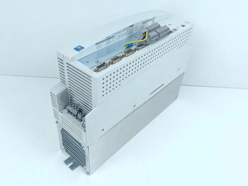 Produktfoto 1 von Lenze Vector 9300 EVS9323-ET 33.9323TE.7C.72 TOP ZUSTAND & TESTED