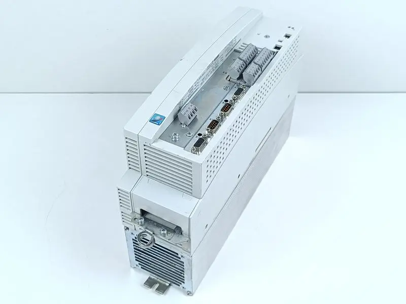 Produktfoto 1 von Lenze EVS9323-ESV004 Servo Umrichter 33.9323SE.4F.21.V004 TESTED & TOP ZUSTAND