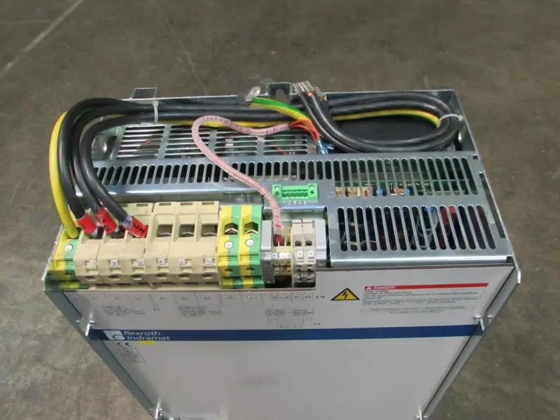 Produktfoto 1 von Rexroth Indramat DIAX 03 DKR02 DKR02.1-W200B-B DKR02.1-W200B-BE23-01-FW Servo