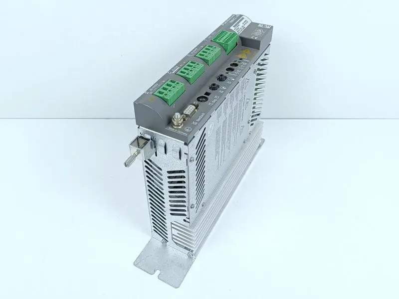 Produktfoto 1 von Elau PacDrive Servo Drive MC-4/11/03/400 13130247 E0N603 SW: 00.22.01 TESTED TOP