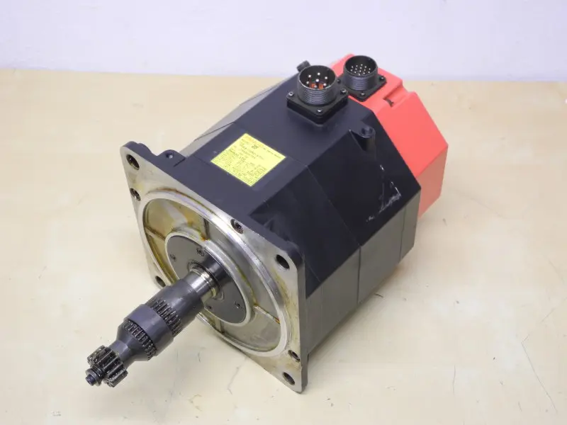 Produktfoto 1 von FANUC A06B-0352-B731 Model 20F Servomotor Top Zustand