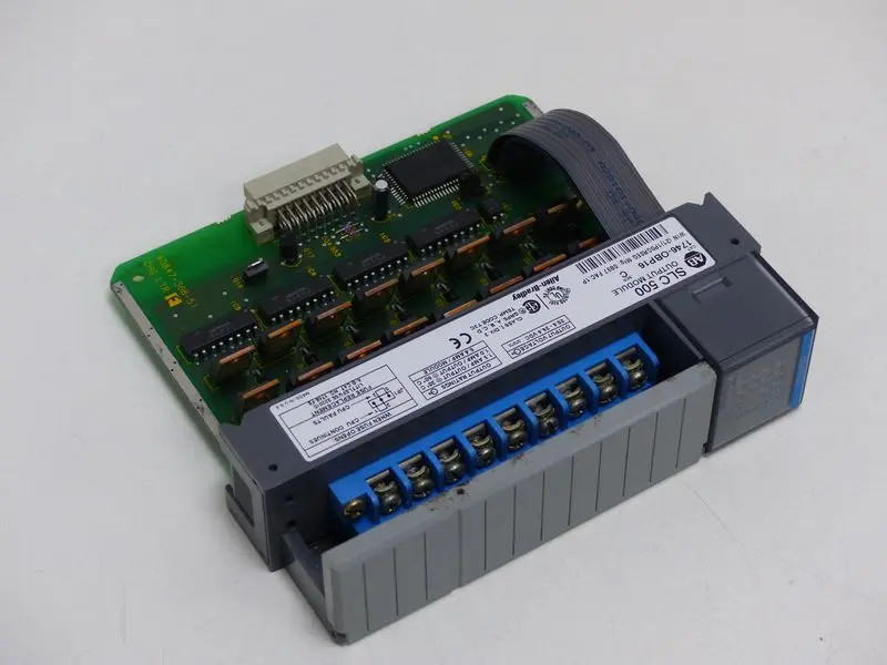 Produktfoto 1 von Allen Bradley SLC500 1746-OBP16 Output Modul 1AMP 1746-0BP16 Ser.C Top Zustand