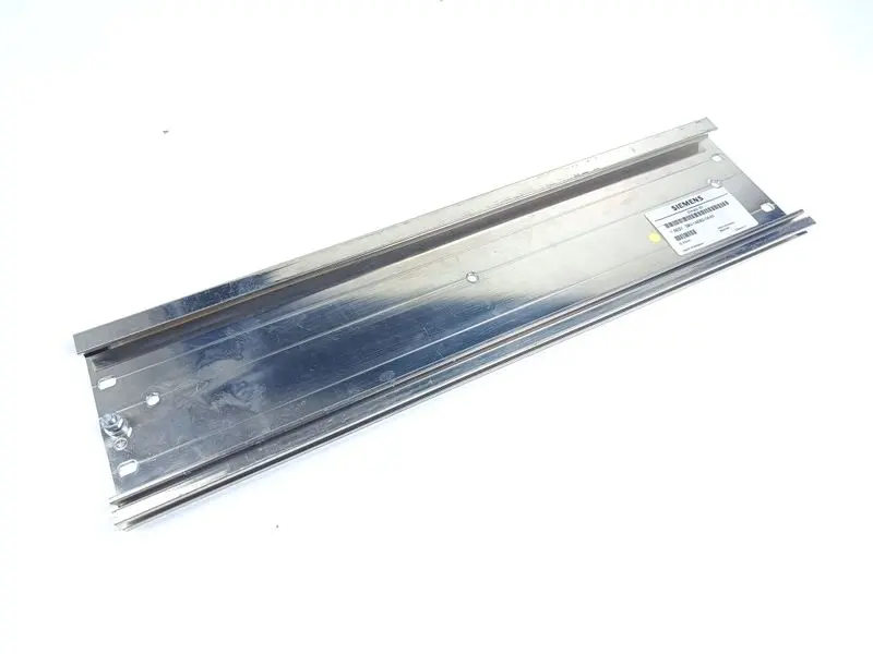 Produktfoto 1 von Siemens  Simatic S7 6ES7 390-1AE80-0AA0 Profil Schiene 482,6 MM + 6 Busverbinder