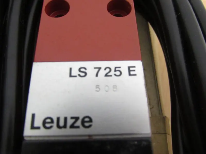 Produktfoto 1 von Leuze electronic LS 725 E LS725E UNUSED  OVP