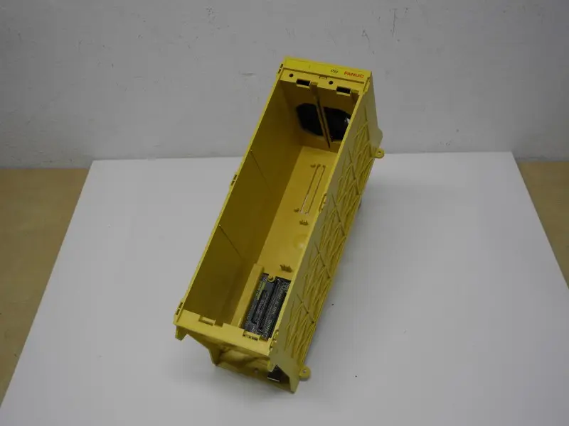 Produktfoto 1 von Fanuc PSU A20B-2001-085 Rack neuwertig