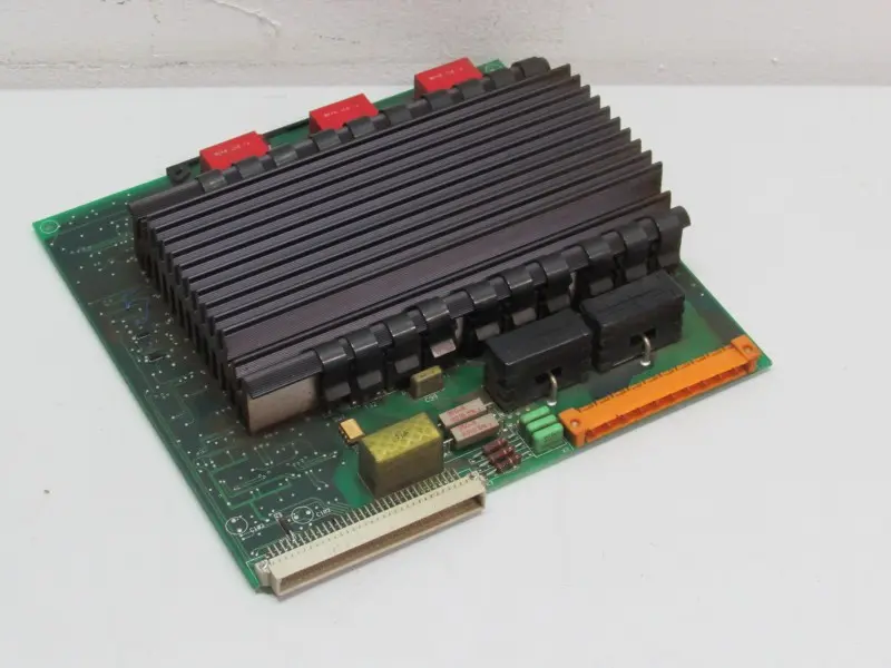 Produktfoto 1 von ABB DSQC 236T YB560103-CE/26 Servo Drive Unit Gebraucht