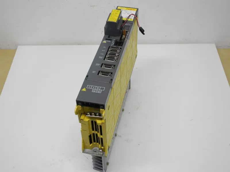 Produktfoto 1 von Fanuc Servo Amplifier Module A06B-6079-H103 Laxis 5,9A 1,25kW Top Zustand