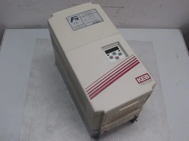 Produktfoto 1 von KEB F4 15.F4.C0G-3420 / 2.2 11KW 400V 15.F4.COG-3420/2.2 Top Zustand