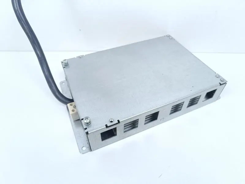 Produktfoto 1 von Siemens 6SE6400-4BD12-0BA0 Bremswiderstand 4kW 900V Micromaster TOP ZUSTAND