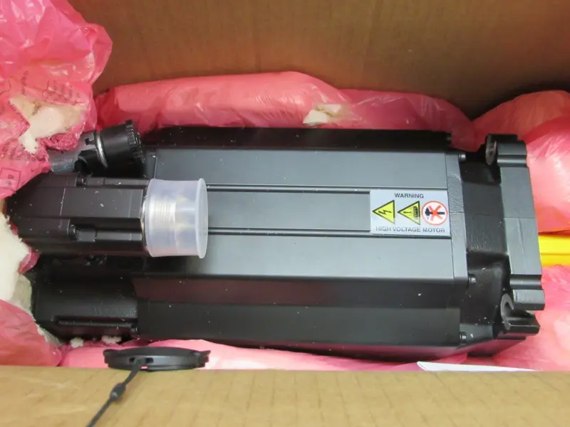 Produktfoto 1 von MOOG G445-1002 G400 Series Brushless Servomotor max.3000 Unbenutzt OVP