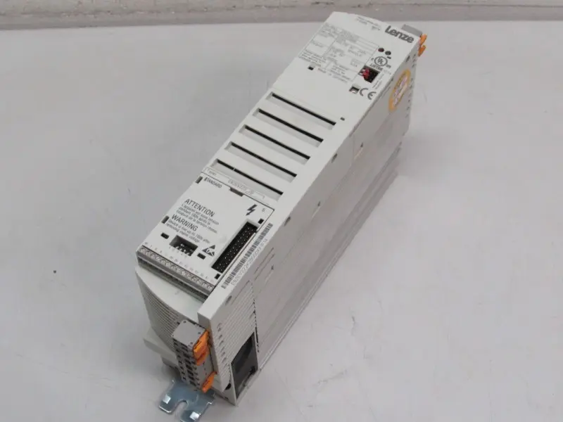 Produktfoto 1 von Lenze E82EV222K2B E82EV222_2B 230V 2,2kW +Standart Modul TESTED