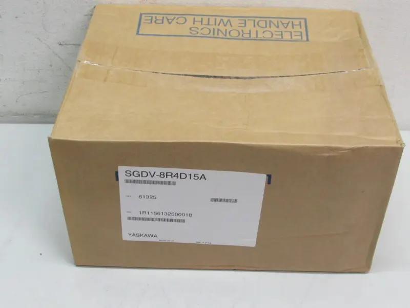 Produktfoto 1 von Yaskawa Servo Drive Servopack SGDV-8R4D15A 2kW 8,4A 400V unbenutzt OVP