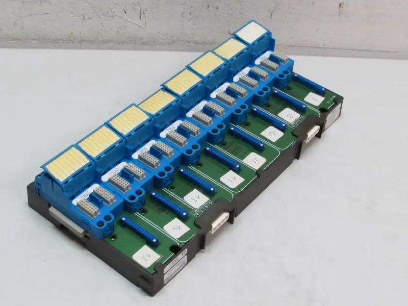 Produktfoto 1 von Delta V Emerson Fisher-Rosemount KJ4101X1-BA1 IS 8 Wide Carrier Slot Rack Top