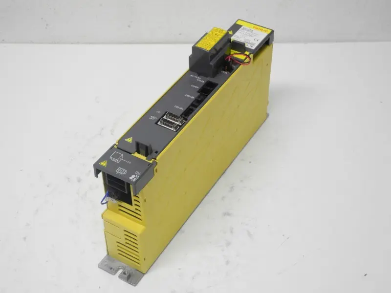 Produktfoto 1 von Fanuc aiSV 10HV A06B-6124-H102 Version C 1.1kW 480V 3.1A Top Zustand