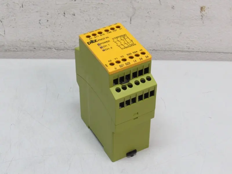 Produktfoto 1 von PILZ PNOZ X4 24VAC 3n/o 1n/c ID No.:774731