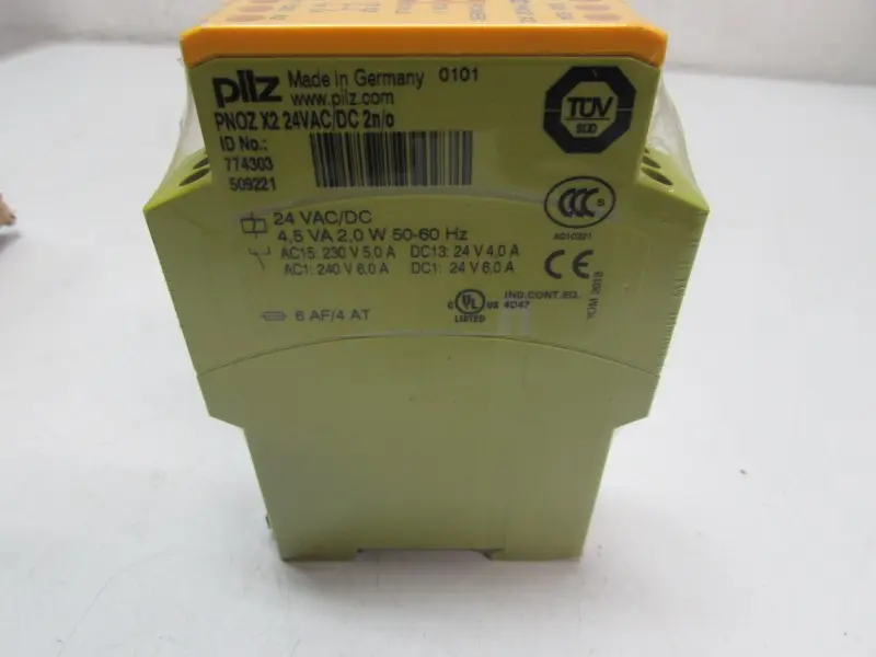 PILZ PNOZ X2 24VAC/DC 2n/o ID No.:774303 Unbenutzt OVP