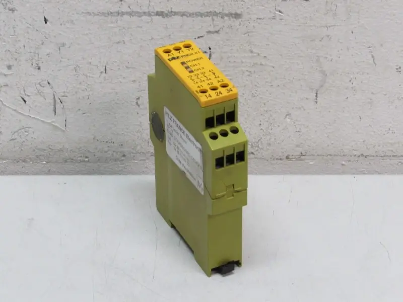 Produktfoto 1 von PILZ PNOZ X1 24VAC 3S /1 Ö ID No.:774300