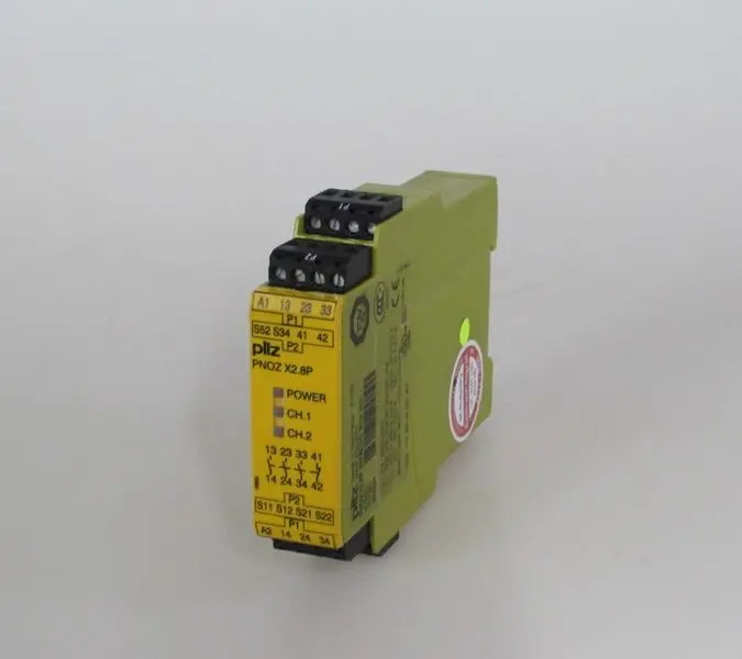 Produktfoto 1 von PILZ PNOZ X2.8P 24VACDC 3n/o 1n/c ID No.:777301 TOP ZUSTAND
