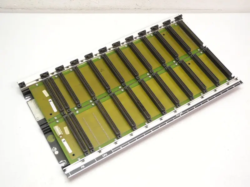 Produktfoto 1 von Pilz PSS BMP 8 Ident.Nr. 301005 Basic Mounting Rail FS+Bus 9 Slots